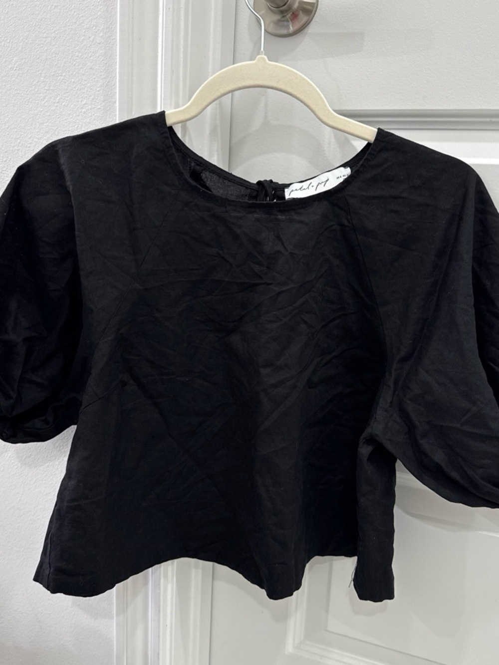 Petal + Pup Chelsey Linen Cotton Blend Black Puff Sleeve Cropped Women's Top